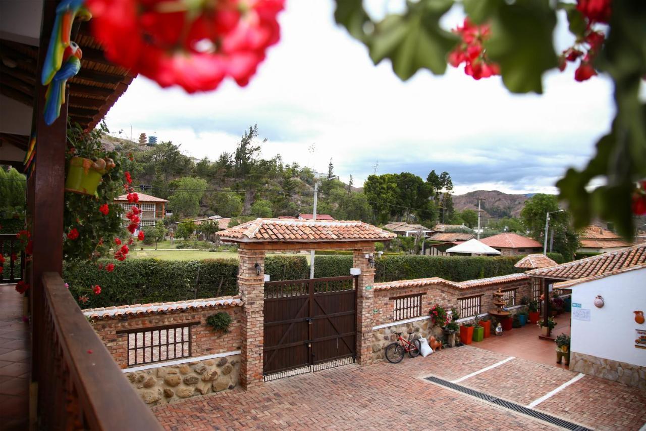 Hotel Villa Alegria Sachica Exterior photo